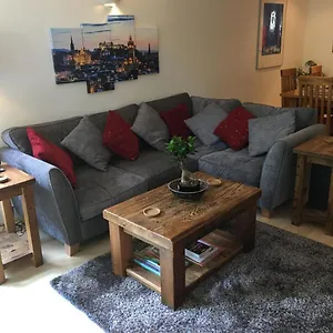 https://holyrood-park-apartment.edinburghhotelsuk.org